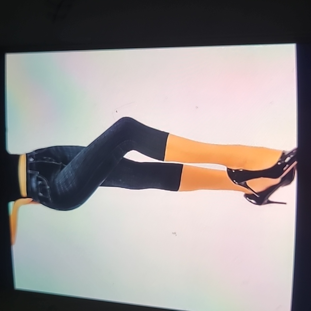 Women's skinny leggings jeans.